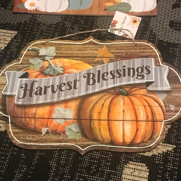 Set of 4 Pumpkin Themed Fall Hanging Wall Decor (Bin 66) - Picture 9 of 10